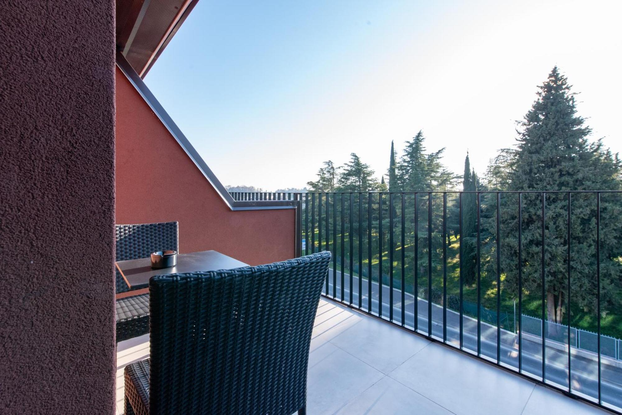 Ile Hotel Peschiera del Garda Exterior photo