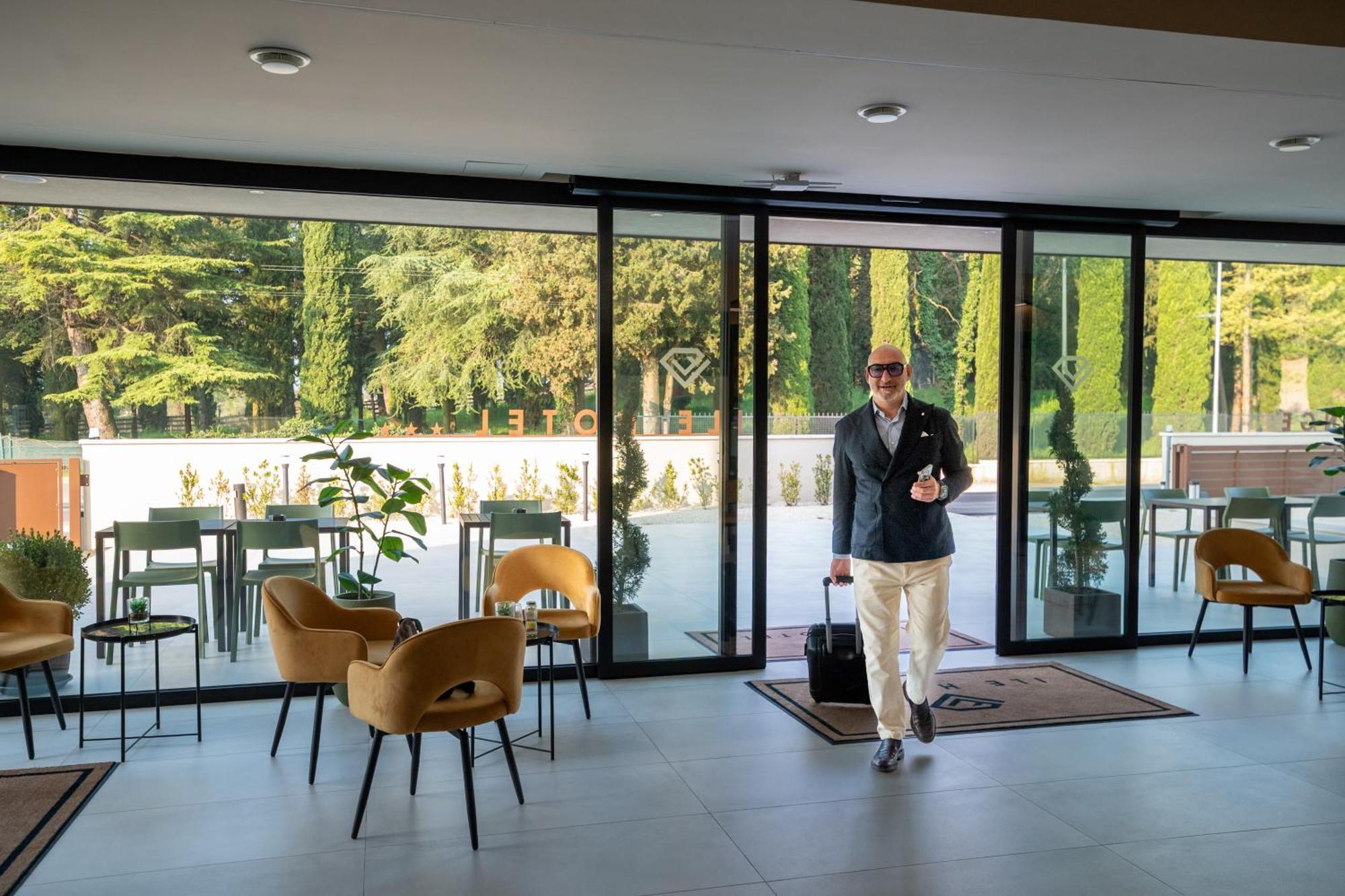 Ile Hotel Peschiera del Garda Exterior photo